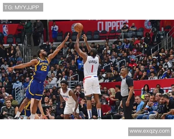 哈登在对阵勇士比赛中狂砍44分精彩集锦回顾与分析